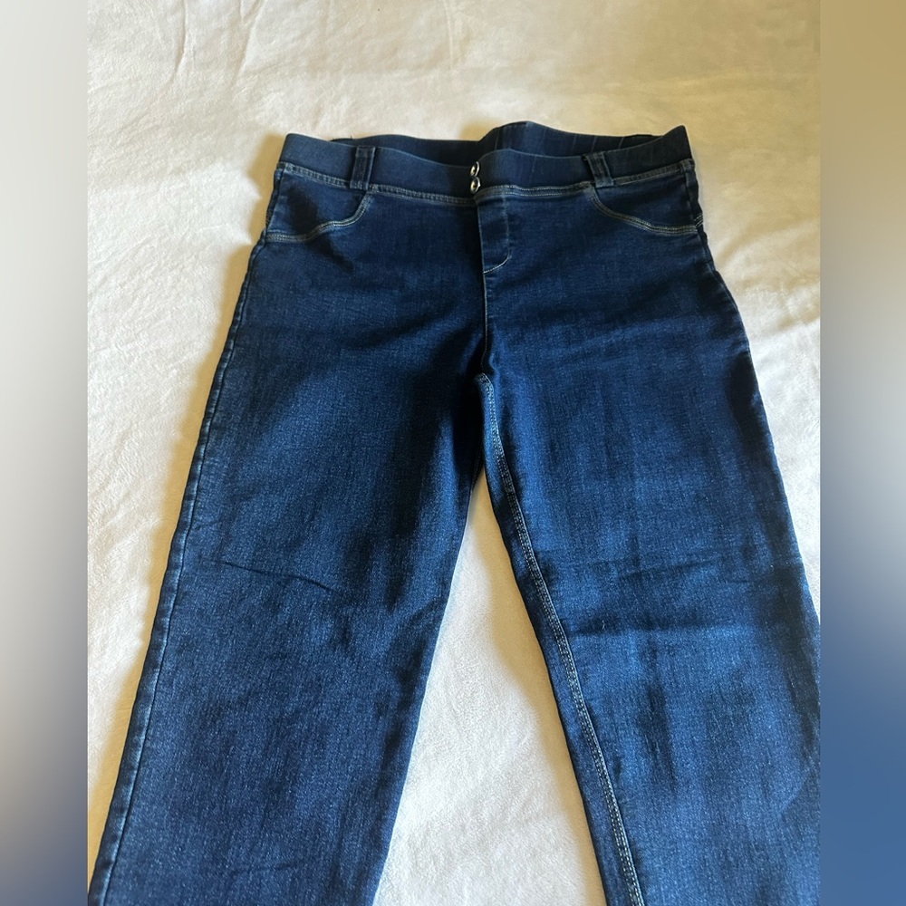 Dark blue jeans